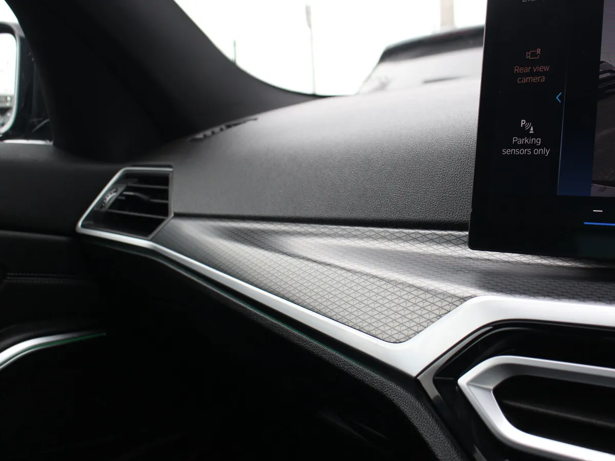 BMW 3-Series Saloon, Petrol Hybrid, 2023, Black