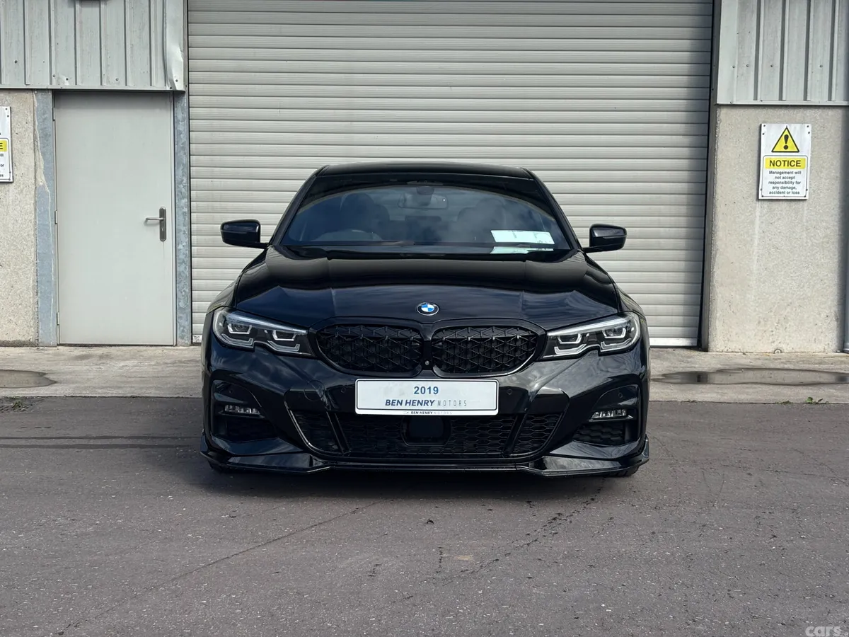 BMW 3-Series Saloon, Petrol, 2019, Black