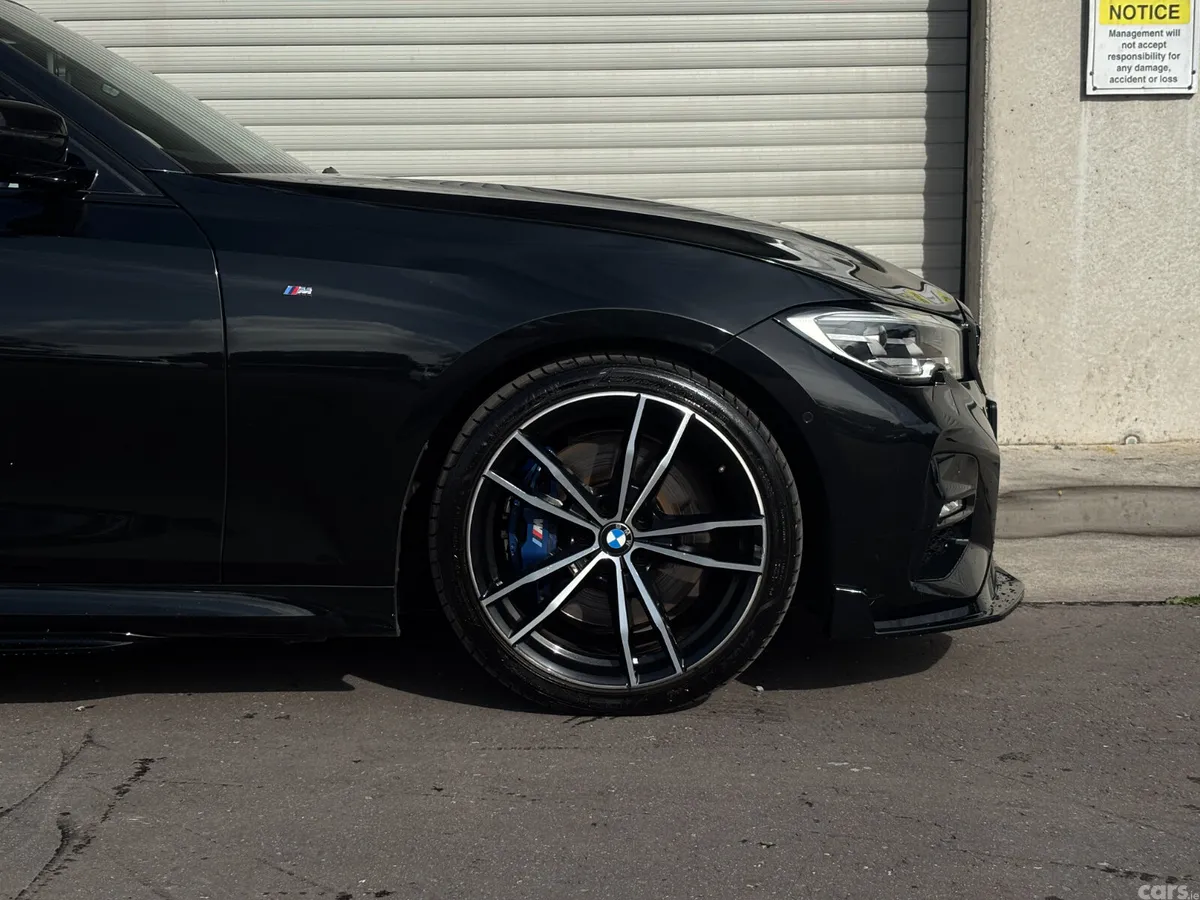 BMW 3-Series Saloon, Petrol, 2019, Black