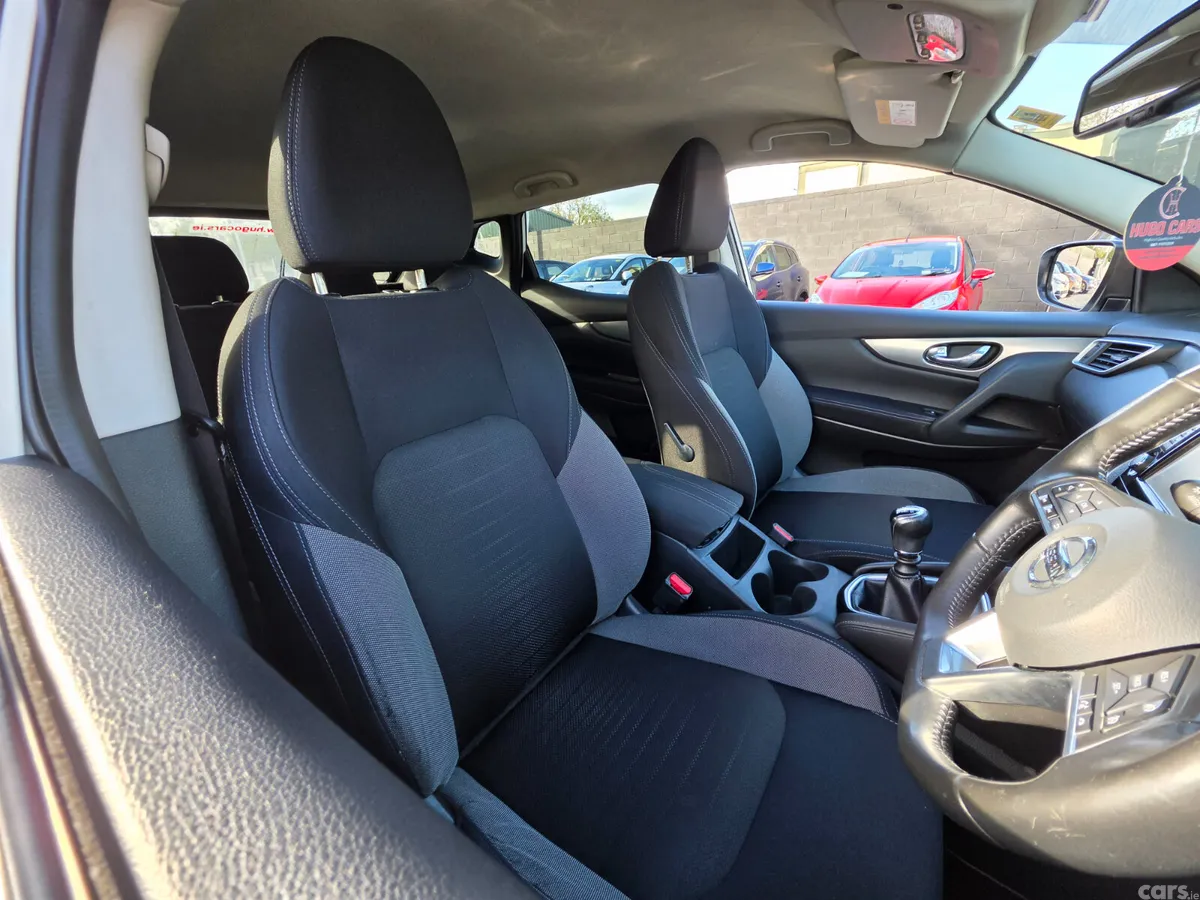 Nissan Qashqai SUV, Petrol, 2017, White