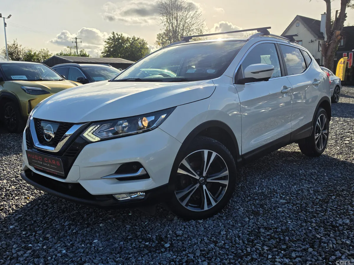 Nissan Qashqai SUV, Petrol, 2017, White