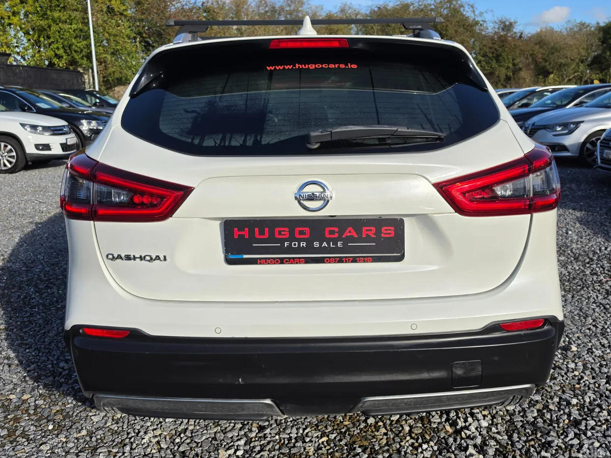 Nissan Qashqai SUV, Petrol, 2017, White