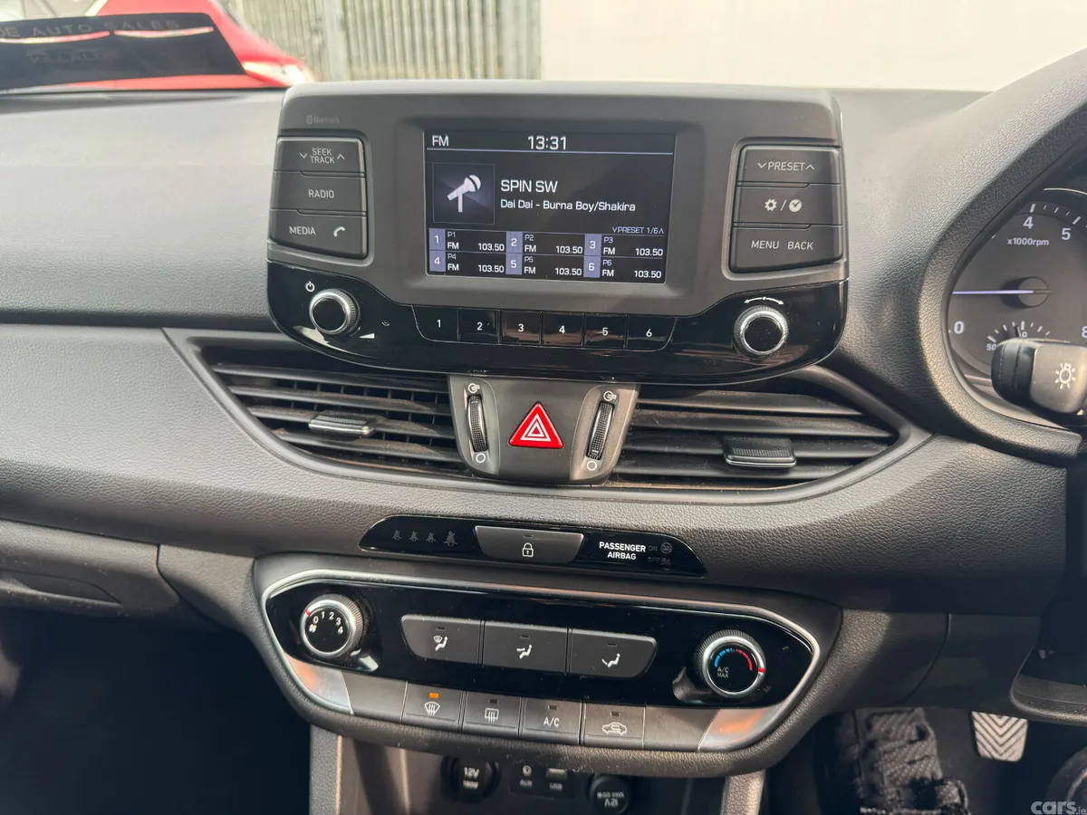 Hyundai i30 Hatchback, Petrol, 2019, Black