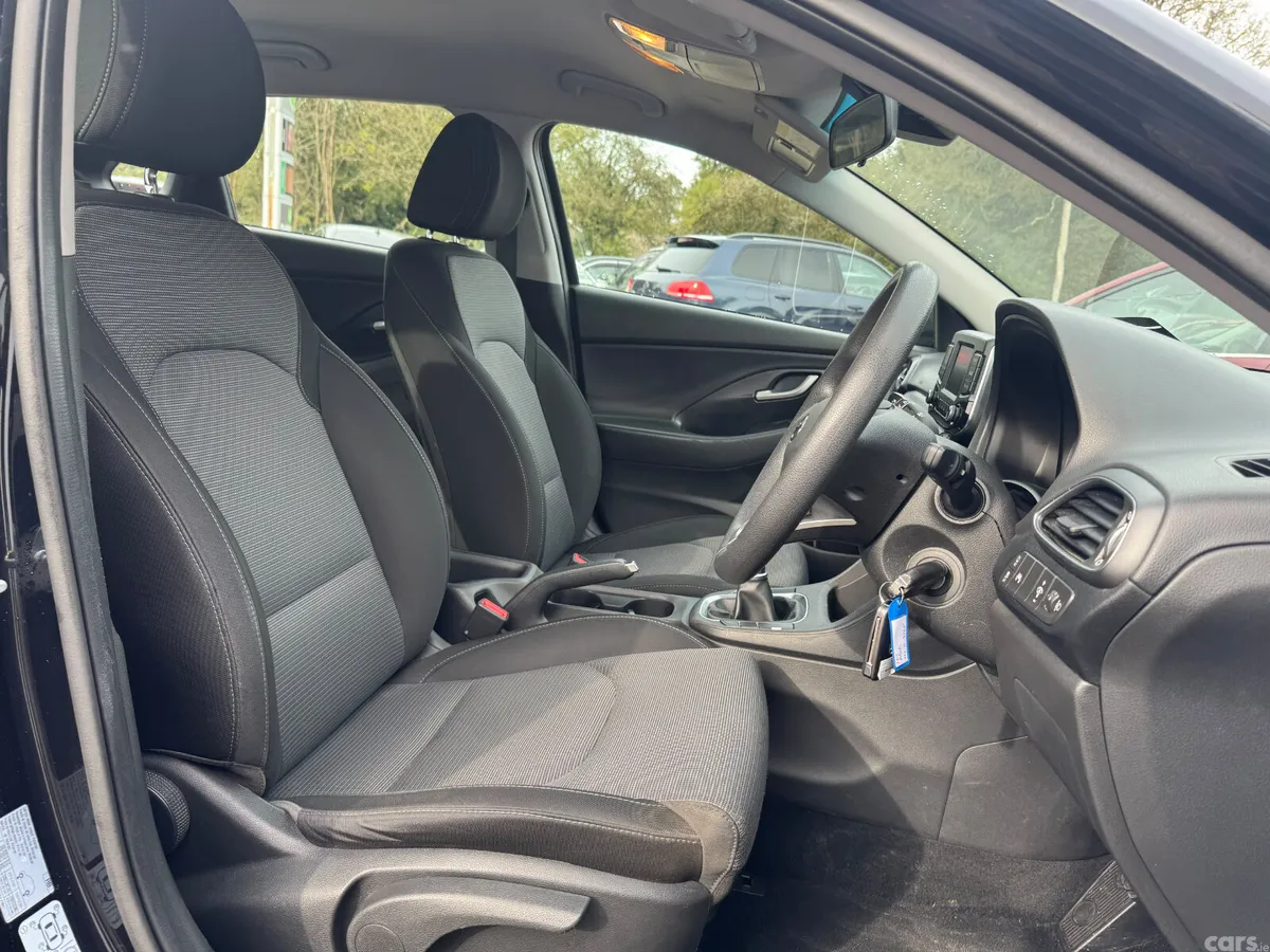 Hyundai i30 Hatchback, Petrol, 2019, Black