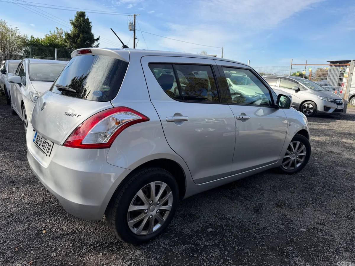Suzuki Swift Hatchback, Petrol, 2016, Silver