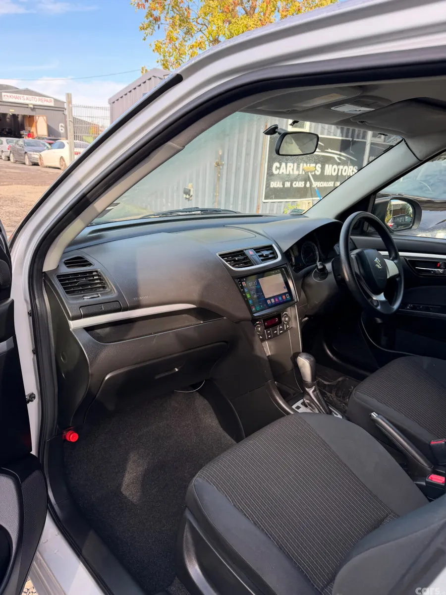 Suzuki Swift Hatchback, Petrol, 2016, Silver