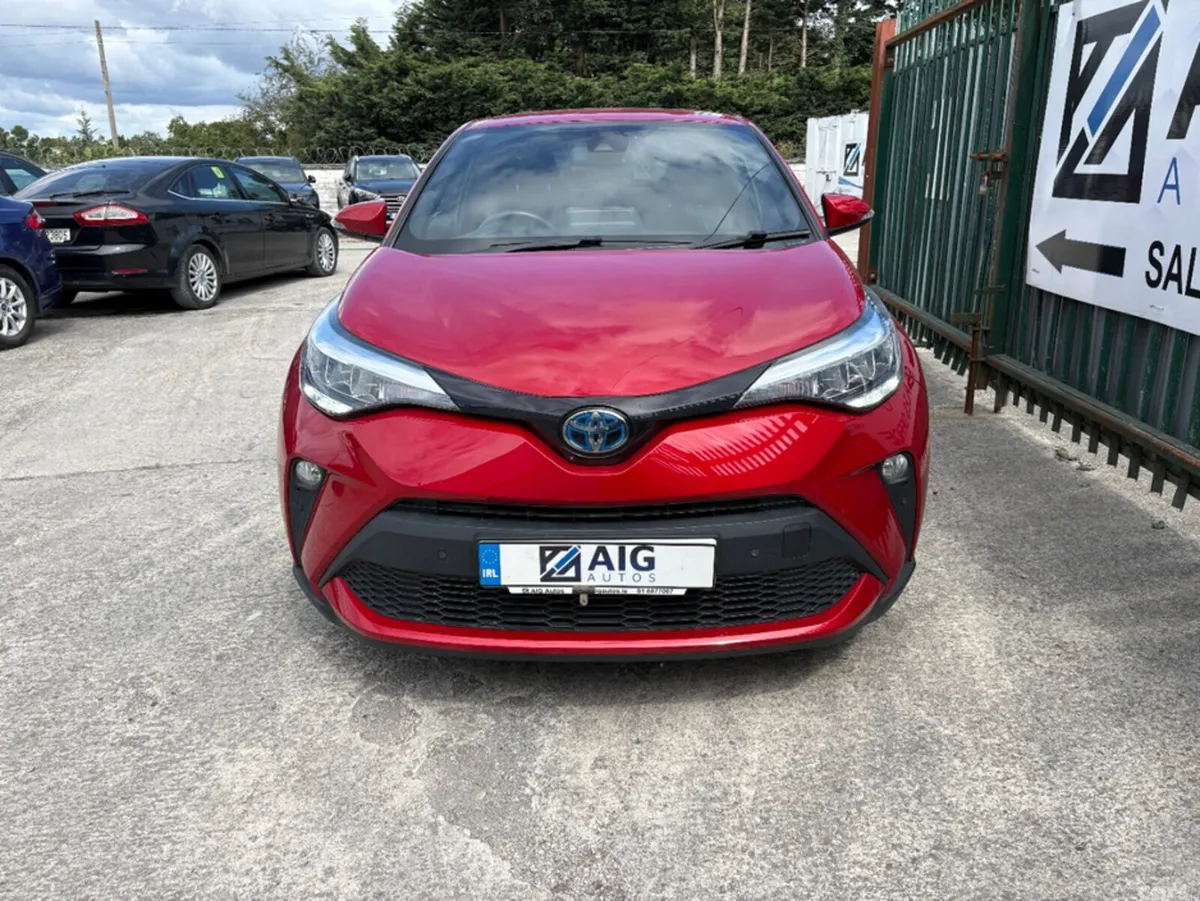 Toyota C-HR SUV, Petrol Hybrid, 2022, Red