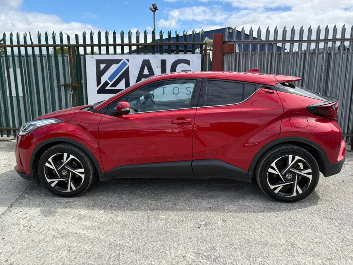 Toyota C-HR SUV, Petrol Hybrid, 2022, Red