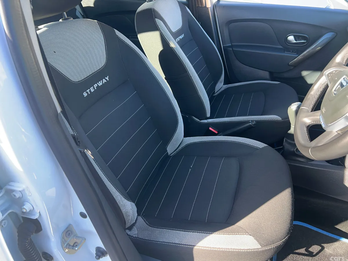 Dacia Sandero Stepway Hatchback, Diesel, 2018, White