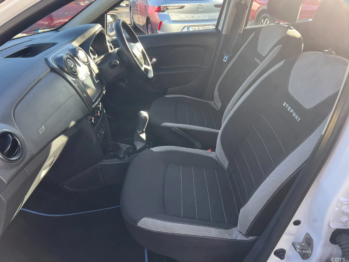 Dacia Sandero Stepway Hatchback, Diesel, 2018, White