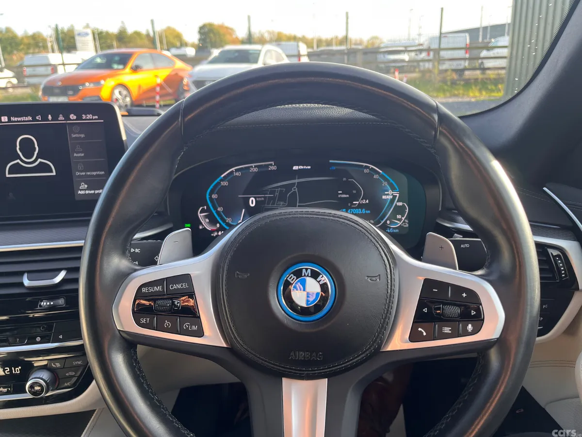BMW 5-Series Saloon, Petrol Plug-in Hybrid, 2022, Black