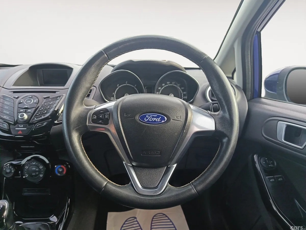 Ford Fiesta Hatchback, Diesel, 2015, Blue