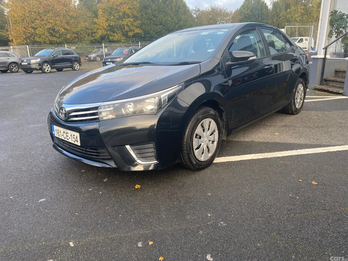 Toyota Corolla Saloon, Petrol, 2016, Black