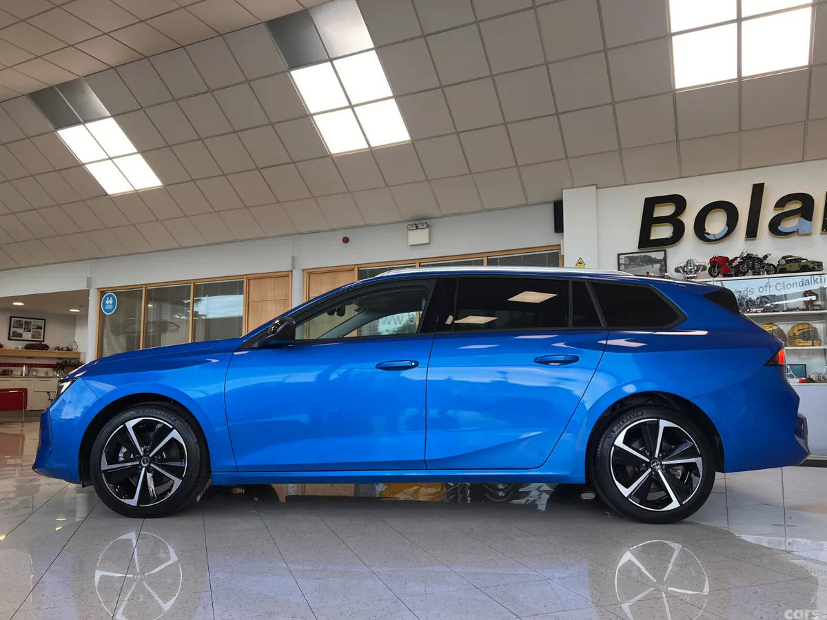 Opel Astra Estate, Diesel, 2024, Blue
