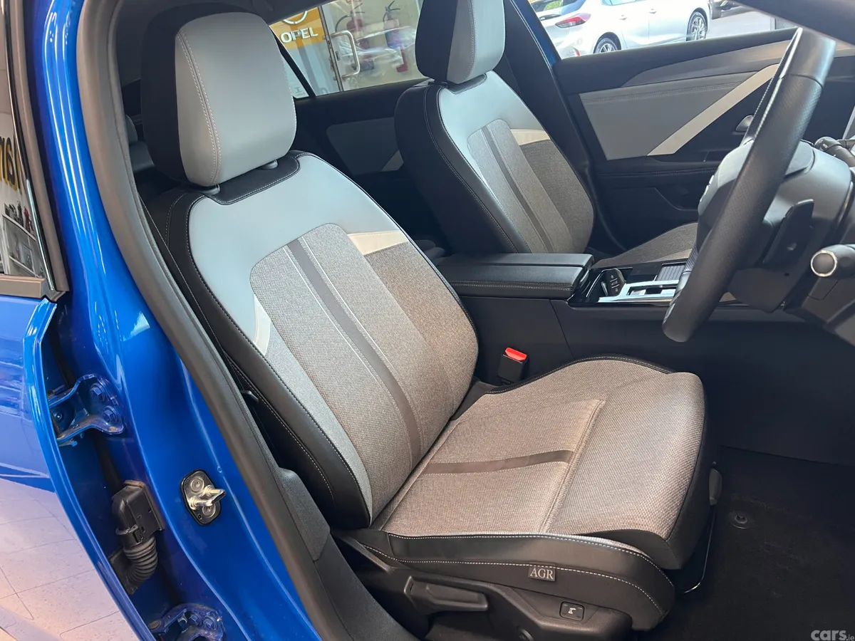 Opel Astra Estate, Diesel, 2024, Blue