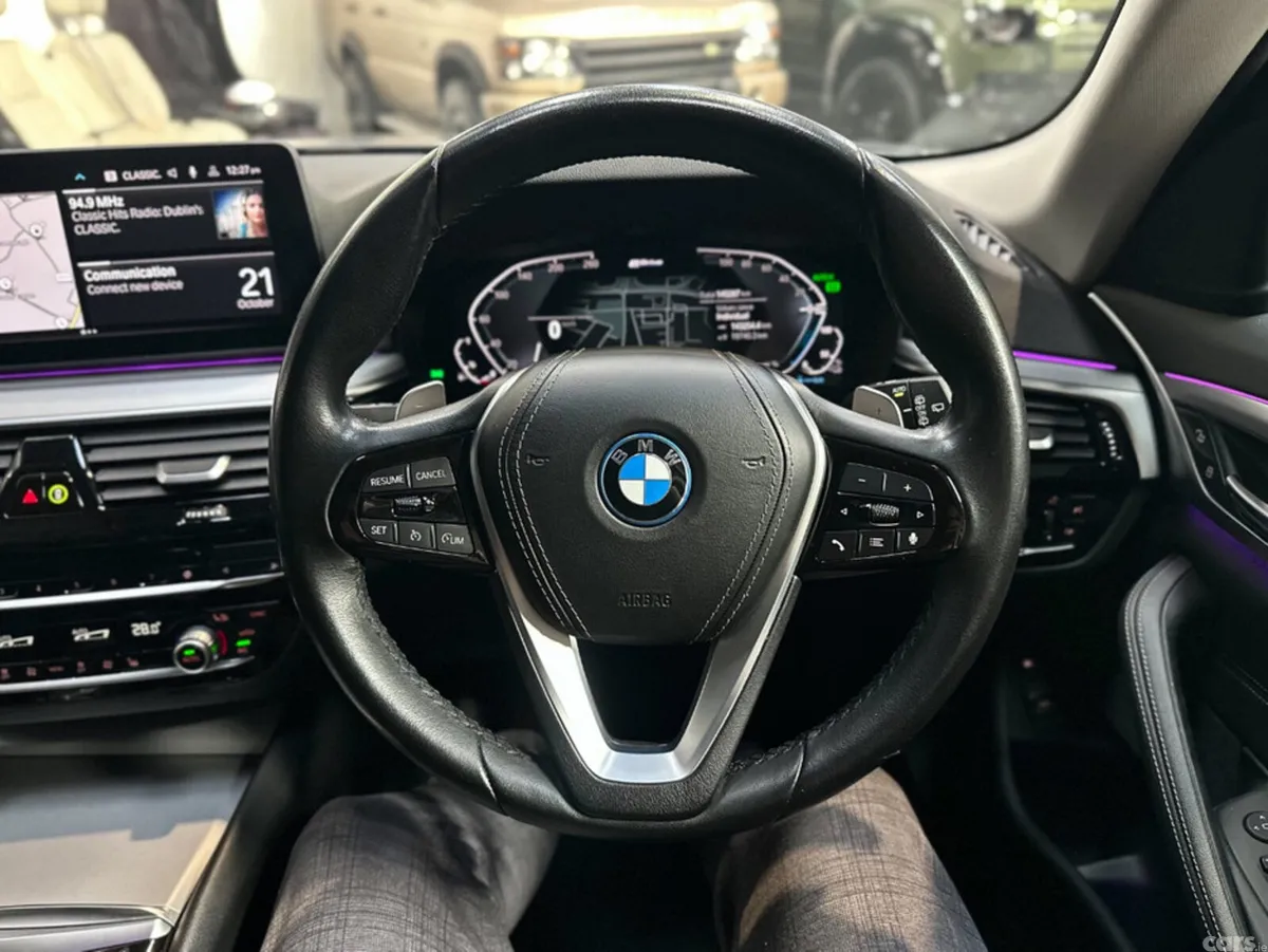 BMW 5-Series Estate, Petrol Plug-in Hybrid, 2022, Blue