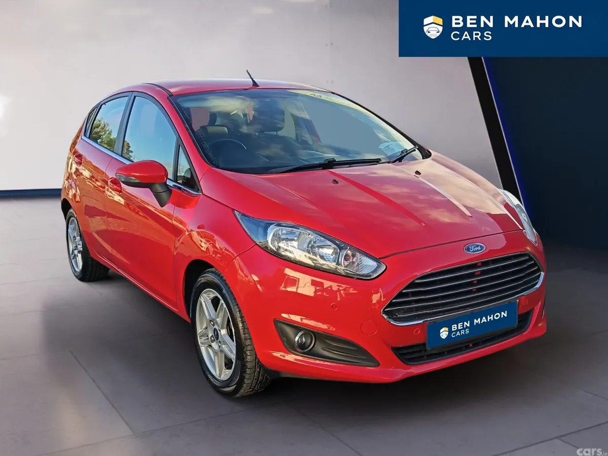 Ford Fiesta Hatchback, Petrol, 2013, Red