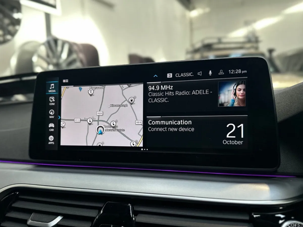 BMW 5-Series Estate, Petrol Plug-in Hybrid, 2022, Blue