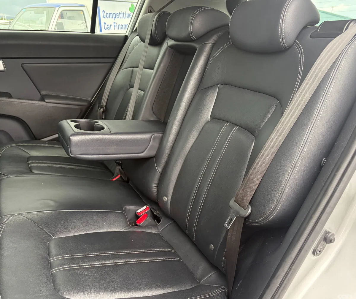 Kia Sportage SUV, Diesel, 2015, Silver