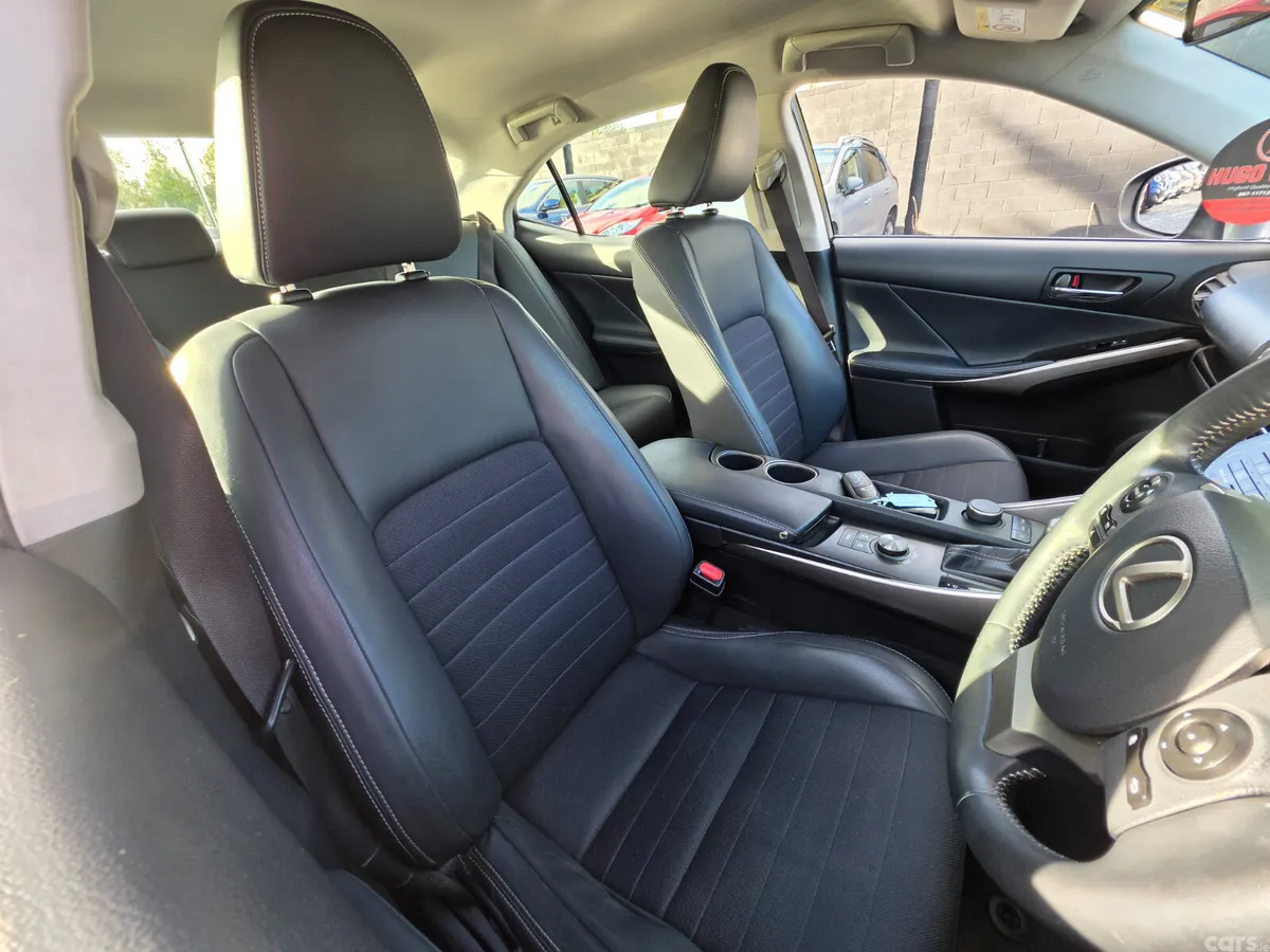 Lexus IS Saloon, Petrol Hybrid, 2014, Silver