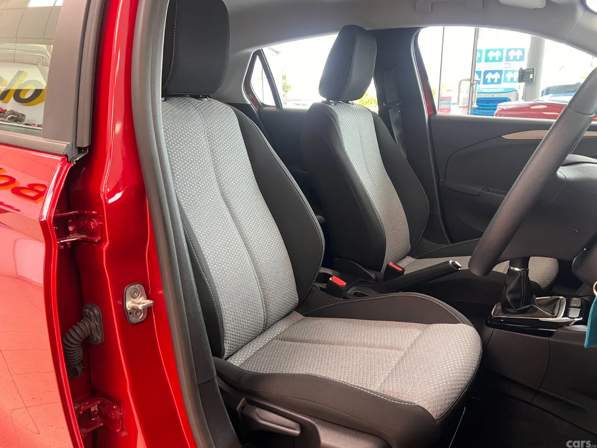 Opel Corsa Hatchback, Petrol, 2025, Red