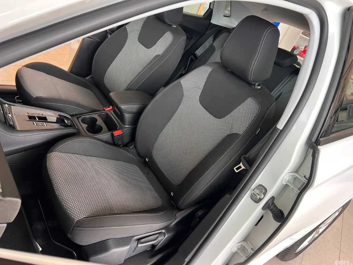 Opel Grandland X SUV, Diesel, 2024, White