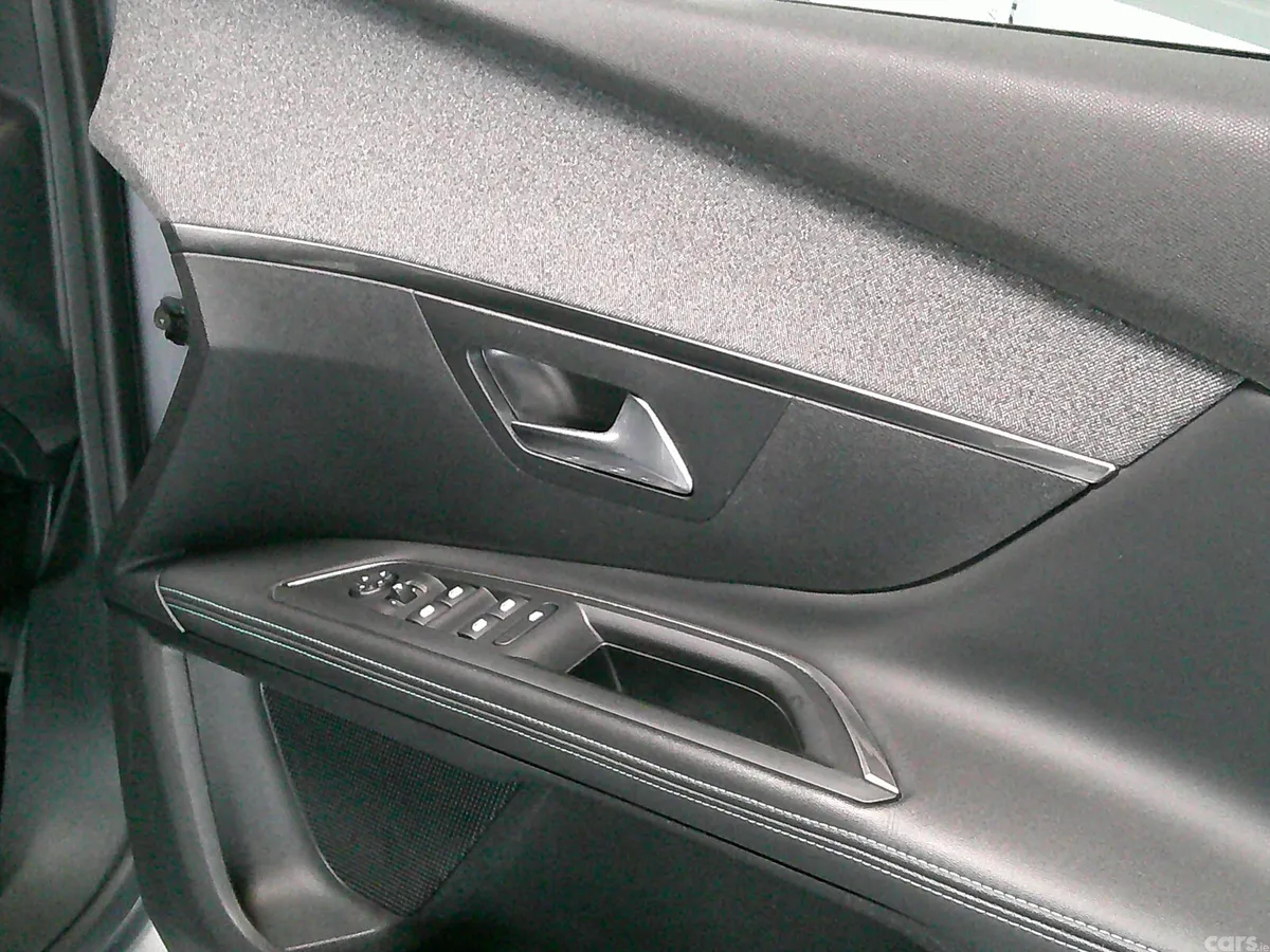 Peugeot 5008 SUV, Diesel, 2021, Grey