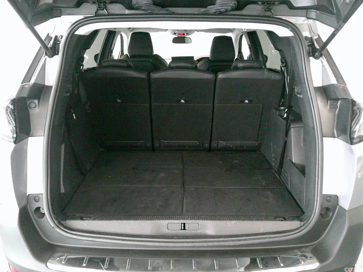 Peugeot 5008 SUV, Diesel, 2021, Grey