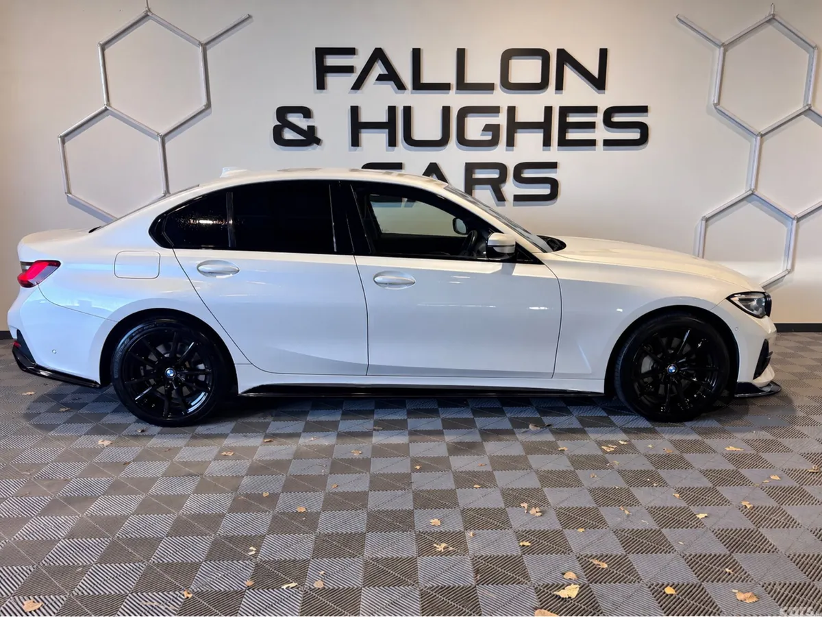 BMW 3-Series Saloon, Petrol Plug-in Hybrid, 2020, White