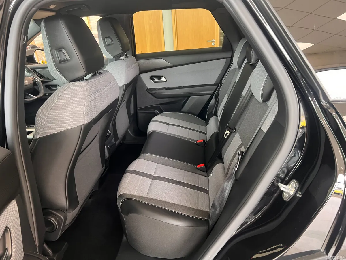 Opel Grandland SUV, Petrol Hybrid, 2025, Black