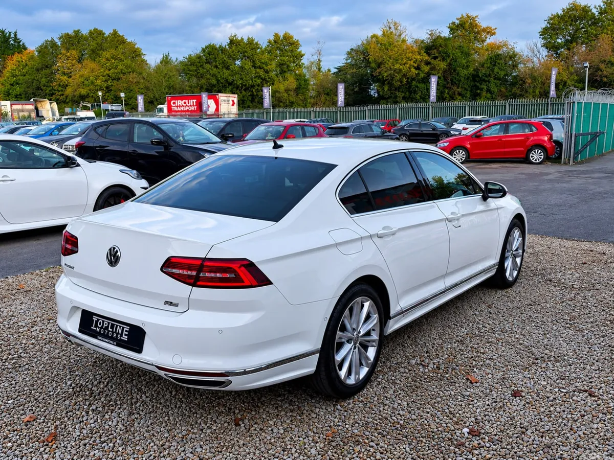Volkswagen Passat Saloon, Petrol, 2018, White