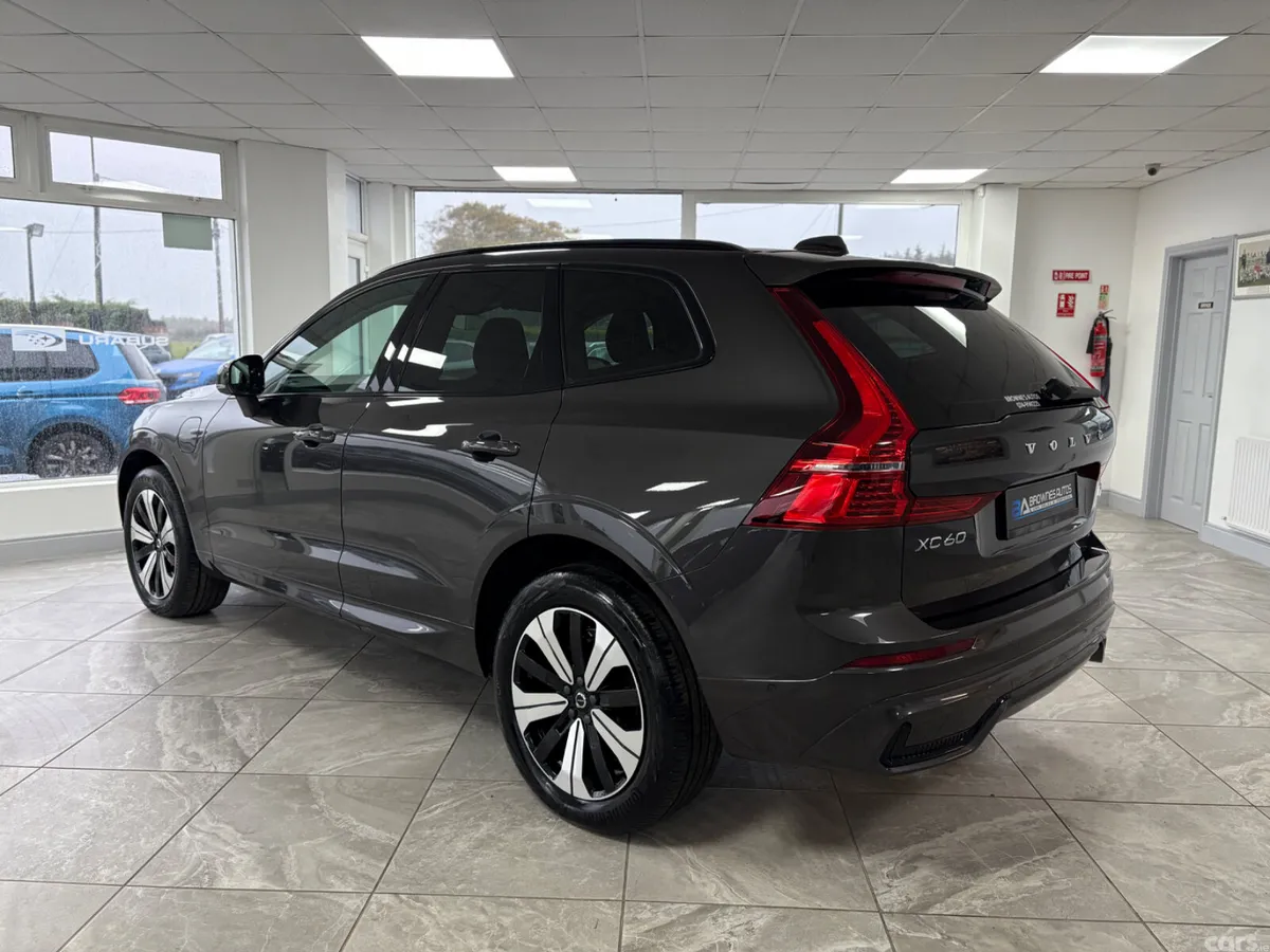 Volvo XC60 SUV, Petrol Hybrid, 2024, Grey