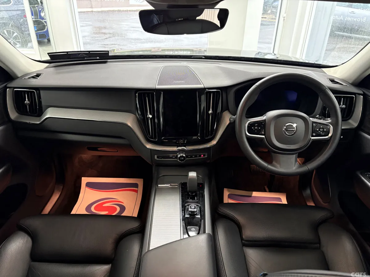 Volvo XC60 SUV, Petrol Hybrid, 2024, Grey