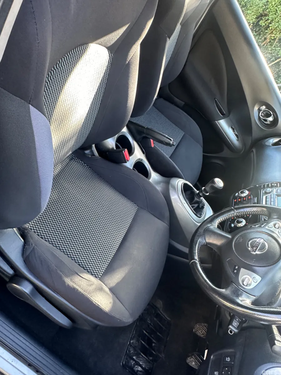 Nissan Juke SUV, Diesel, 2015, Silver