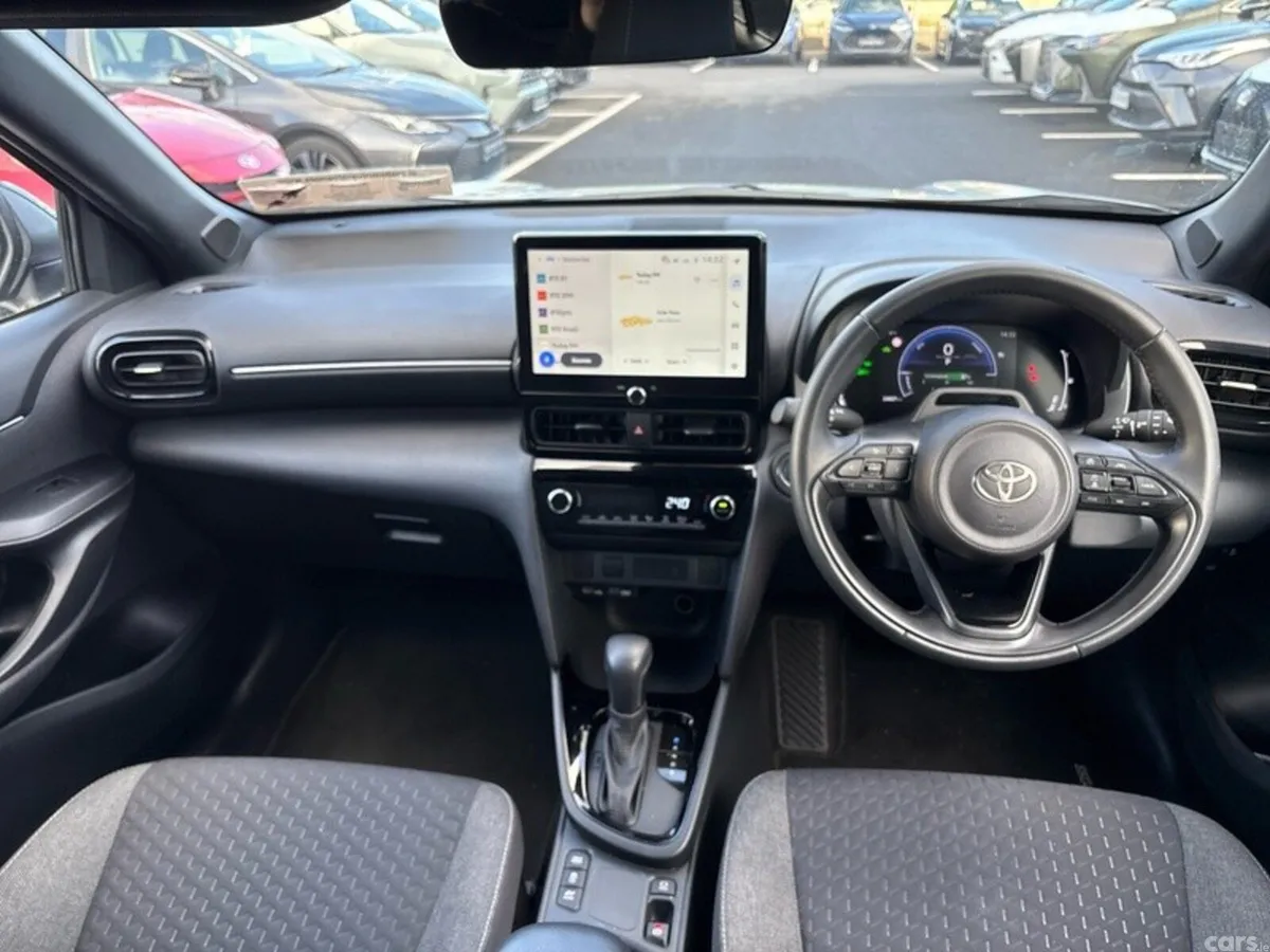 Toyota Yaris Cross Hatchback, Petrol Hybrid, 2026, Grey