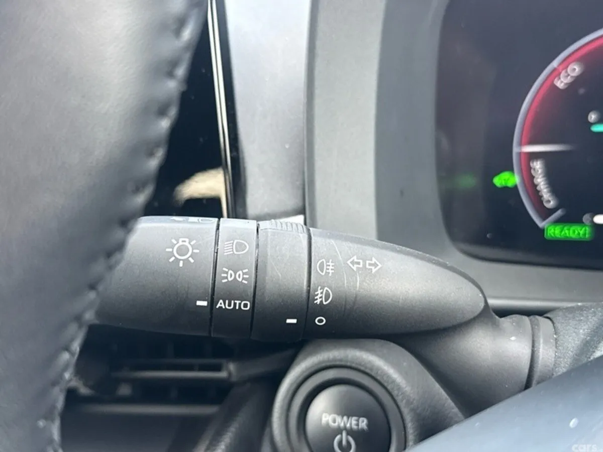 Toyota C-HR SUV, Petrol Hybrid, 2026, Blue