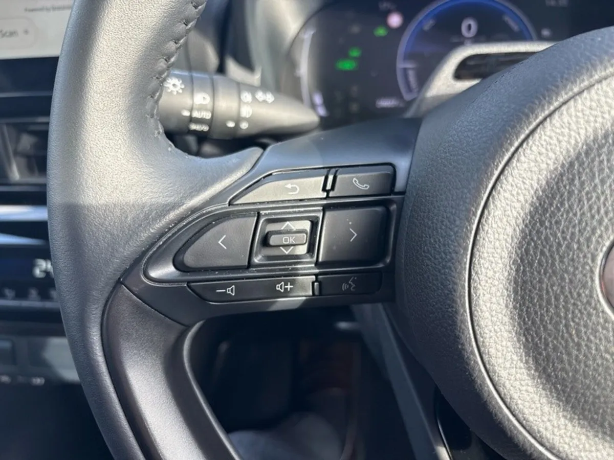 Toyota Yaris Cross Hatchback, Petrol Hybrid, 2026, Grey