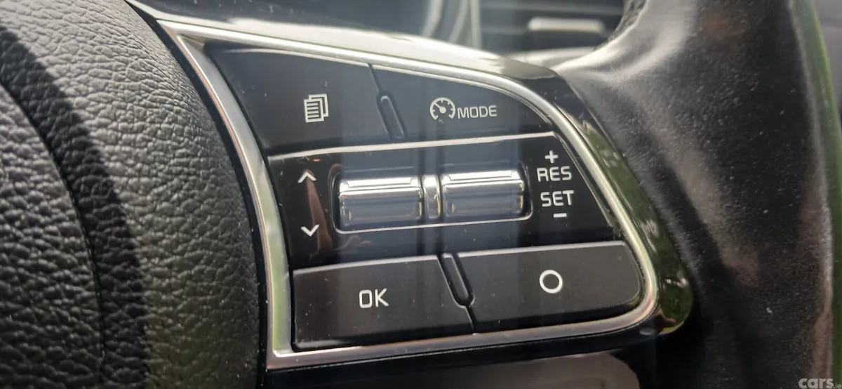 Kia Ceed Hatchback, Petrol, 2021, Grey
