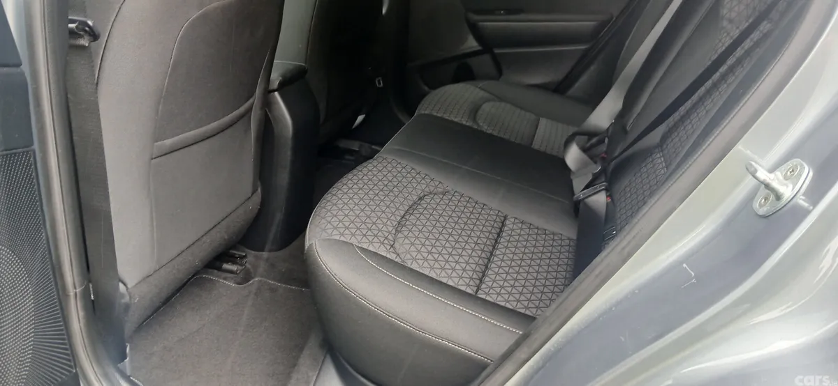 Kia Ceed Hatchback, Petrol, 2021, Grey