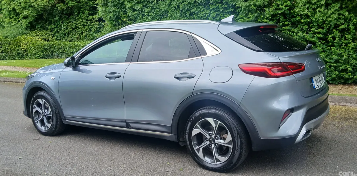 Kia Ceed Hatchback, Petrol, 2021, Grey