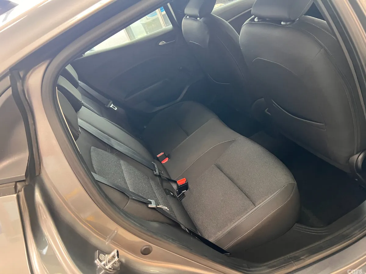 Renault Clio Hatchback, Petrol, 2023, Grey