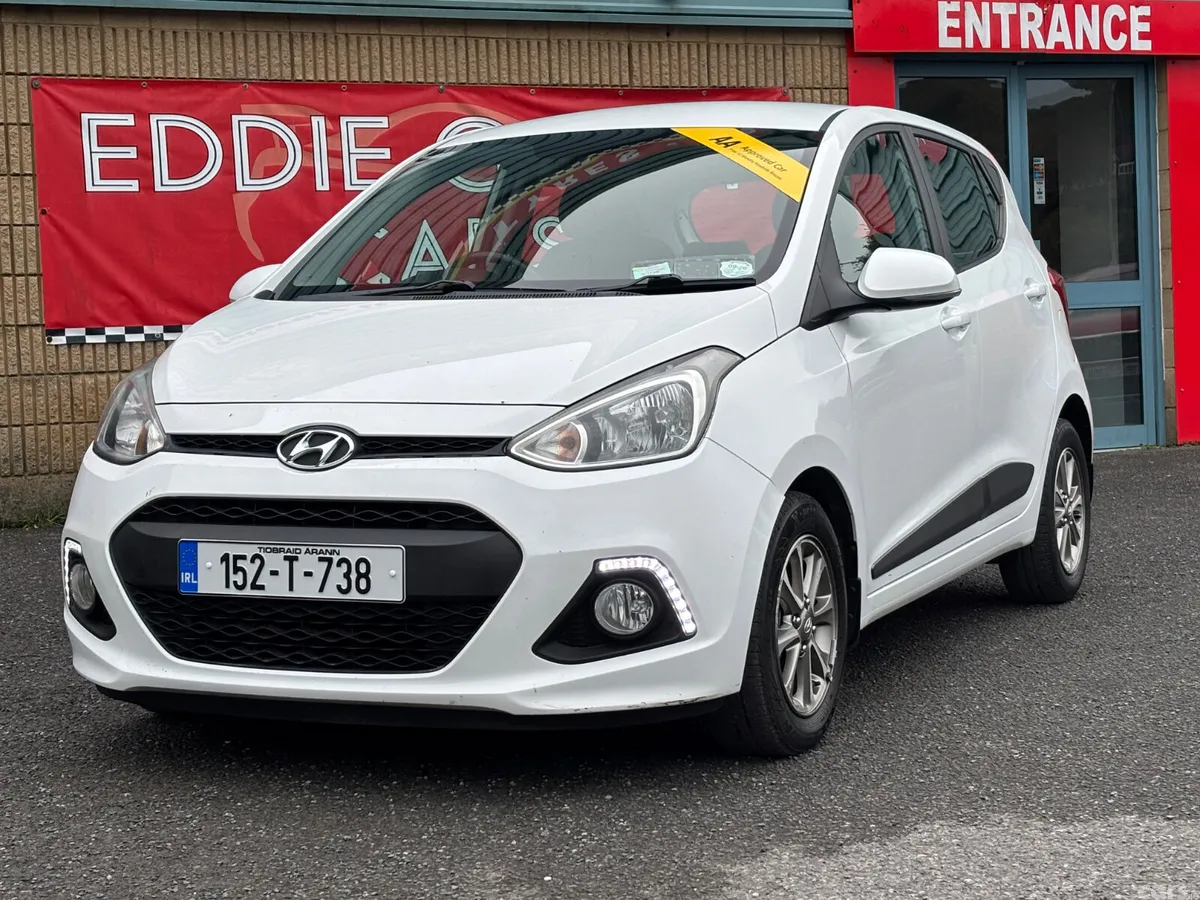 Hyundai i10 Hatchback, Petrol, 2015, White