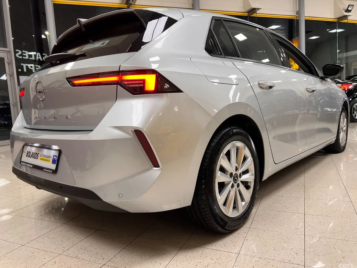 Opel Astra Hatchback, Diesel, 2024, Grey