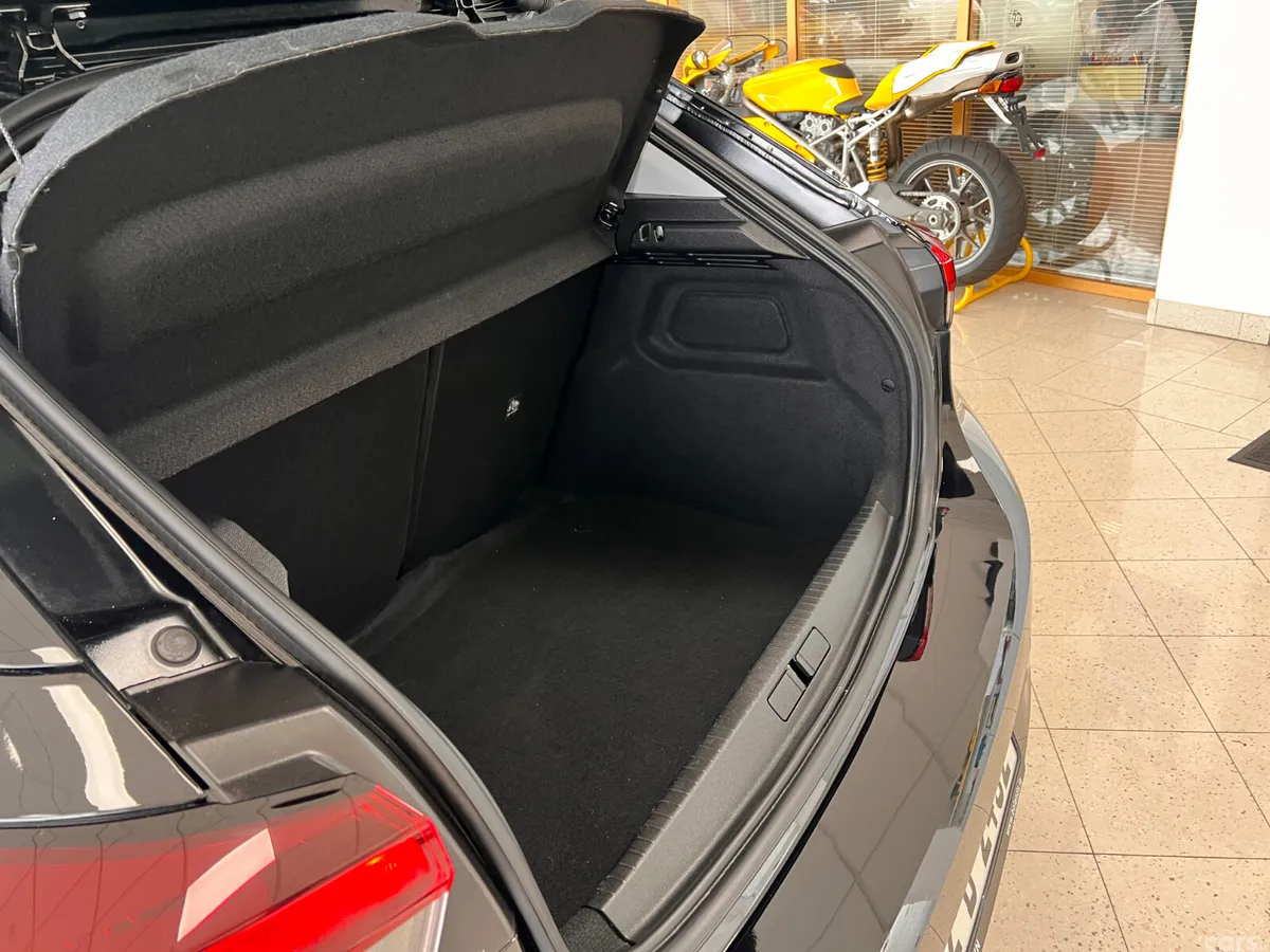 Opel Corsa Hatchback, Petrol, 2023, Black