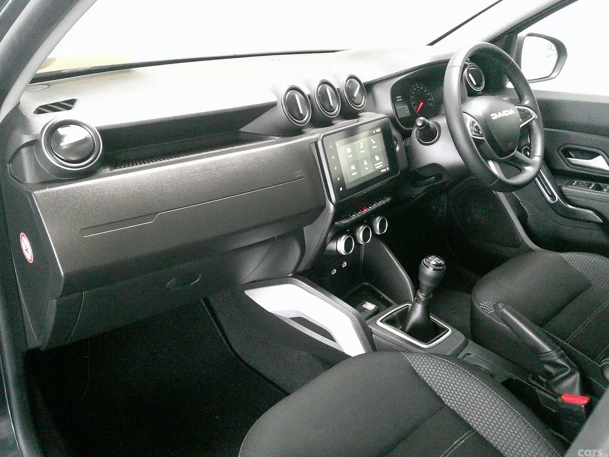 Dacia Duster SUV, Diesel, 2024, Grey