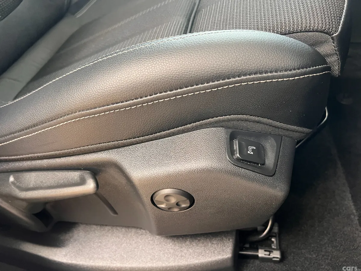 Opel Grandland X SUV, Petrol, 2023, Blue