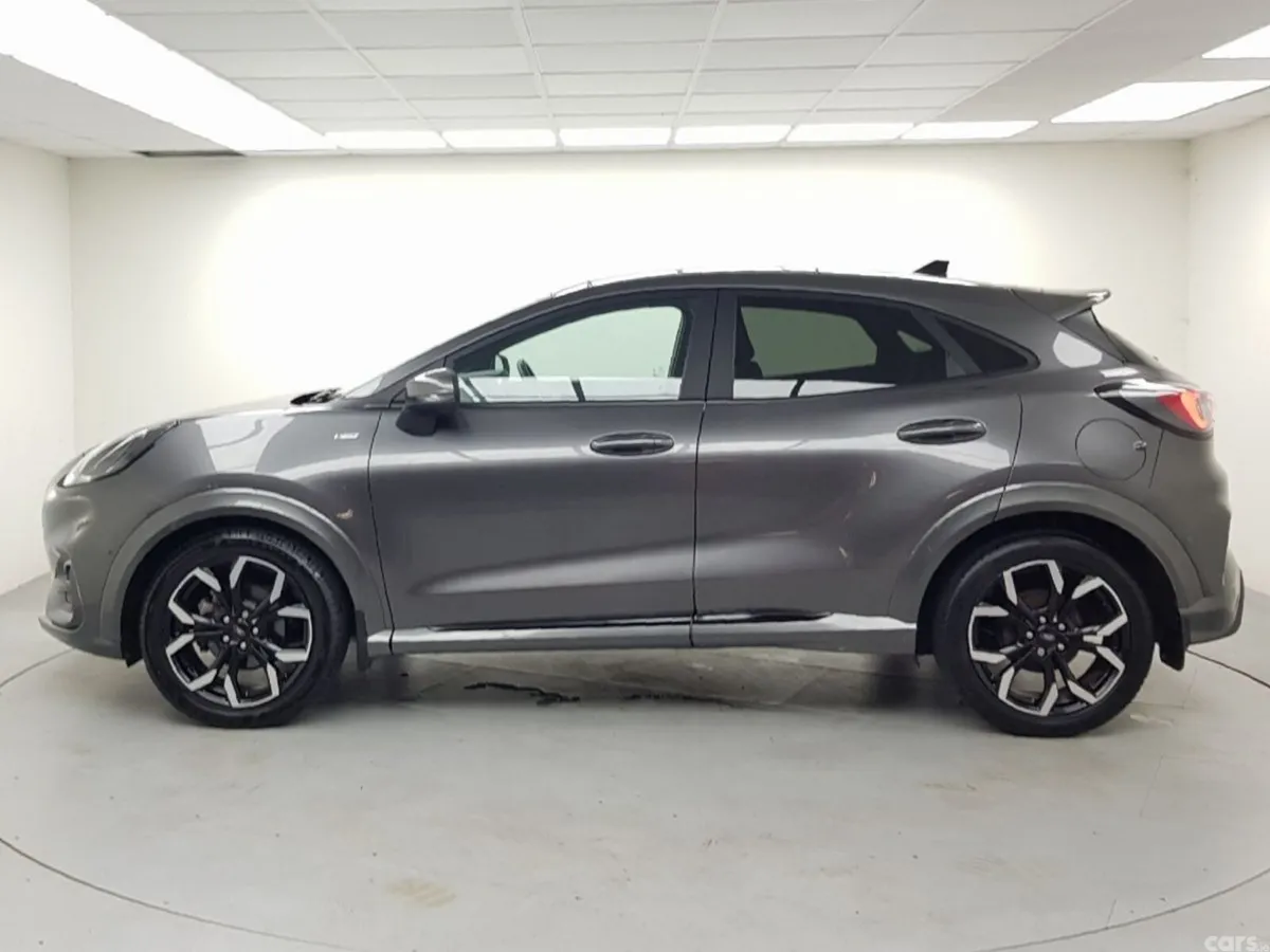 Ford Puma MPV, Petrol Hybrid, 2022, Grey