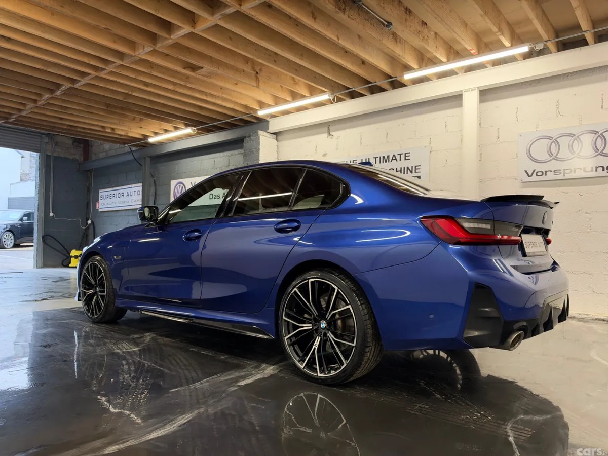 BMW 3-Series Saloon, Petrol Hybrid, 2023, Blue