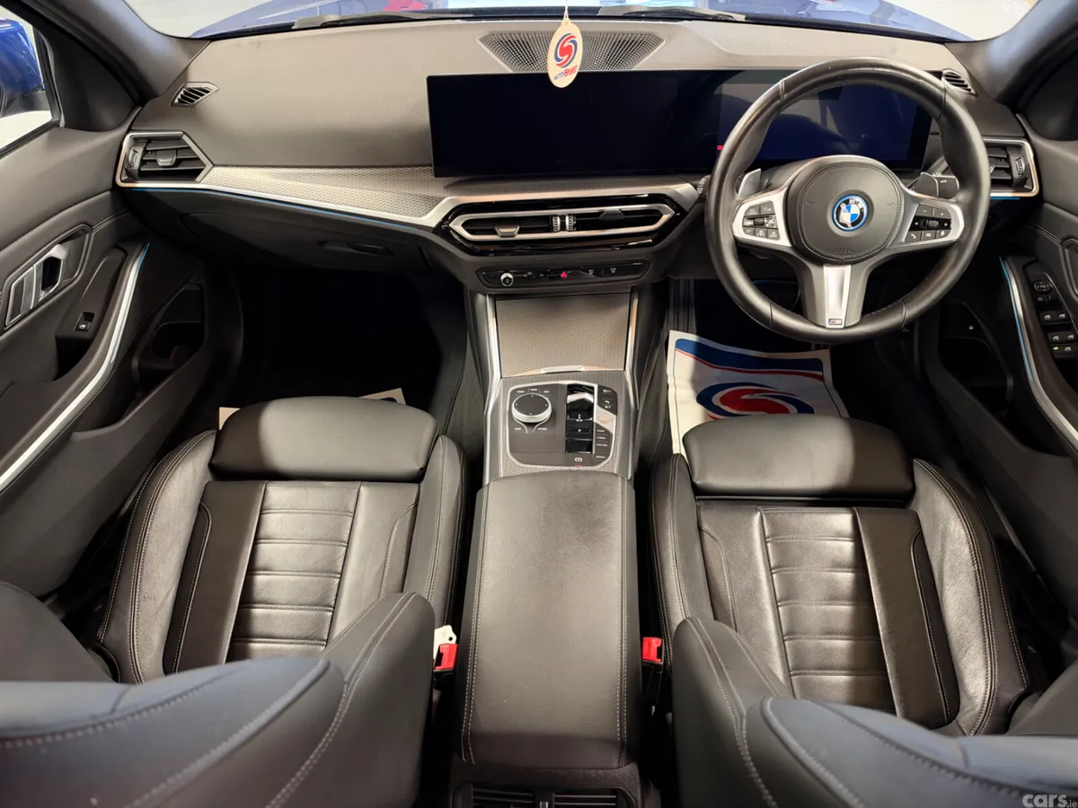 BMW 3-Series Saloon, Petrol Hybrid, 2023, Blue