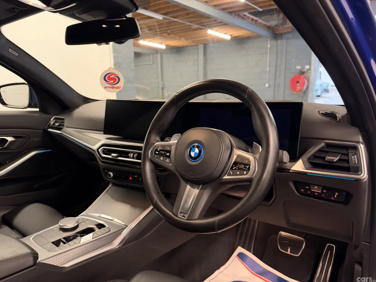 BMW 3-Series Saloon, Petrol Hybrid, 2023, Blue